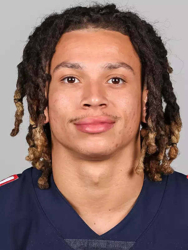 Tayvian Cunningham 2021 Fall Headshot