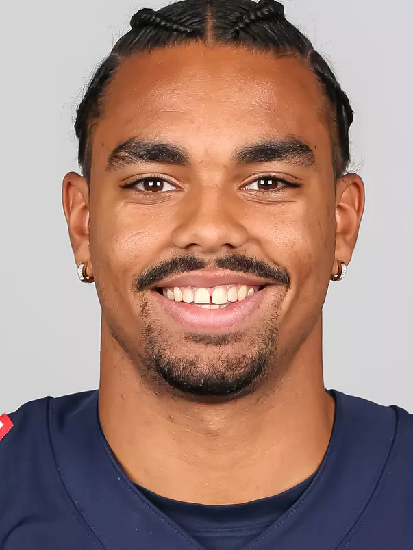 Malik Hausman 2021 Fall Headshot