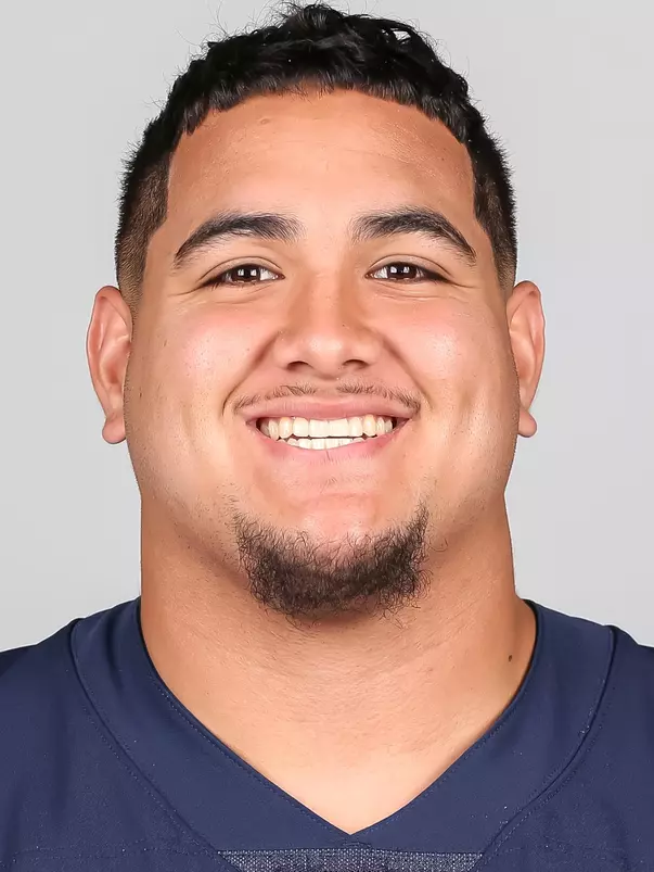 Sam Langi 2021 Fall Headshot