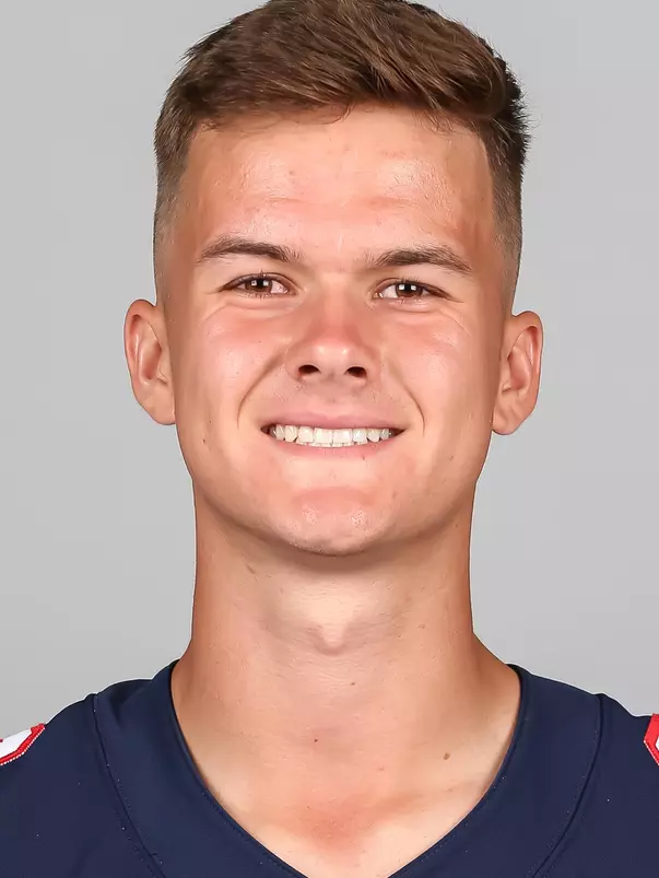 Tyler Loop 2021 Fall Headshot