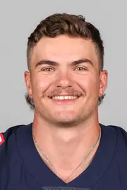 Jacob Meeker-Hackett 2021 Fall Headshot