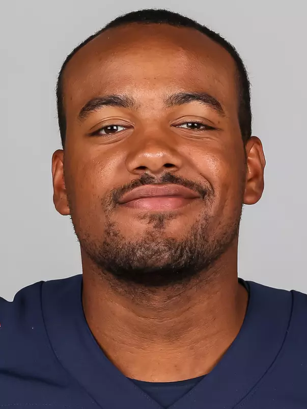 Roberto Miranda 2021 Fall Headshot