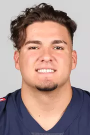Alex Navarro Silva 2021 Fall Headshot