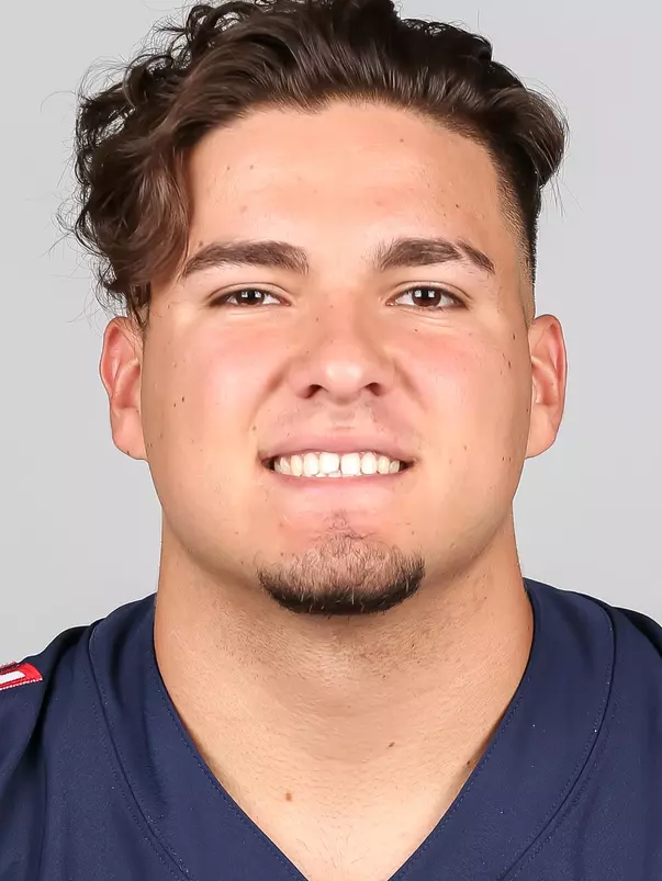 Alex Navarro Silva 2021 Fall Headshot