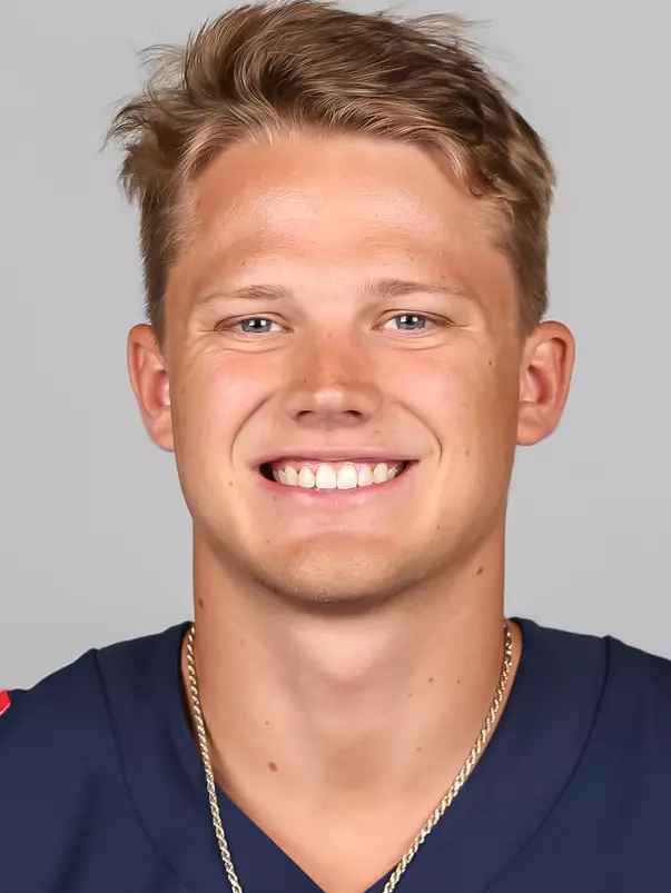Kyle Ostendorp 2021 Fall Headshot