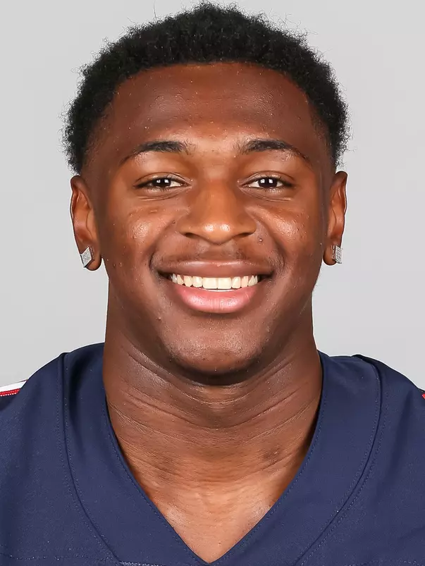 Christian Roland-Wallace 2021 Fall Headshot
