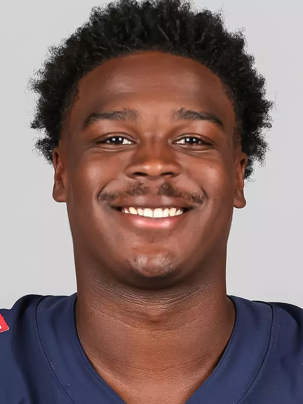 Paris Shand 2021 Fall Headshot