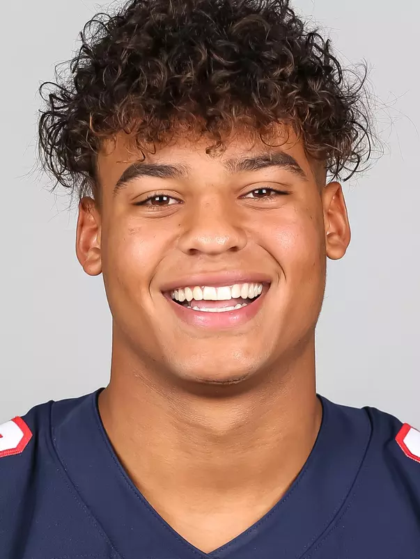 Isaiah Taylor 2021 Fall Headshot