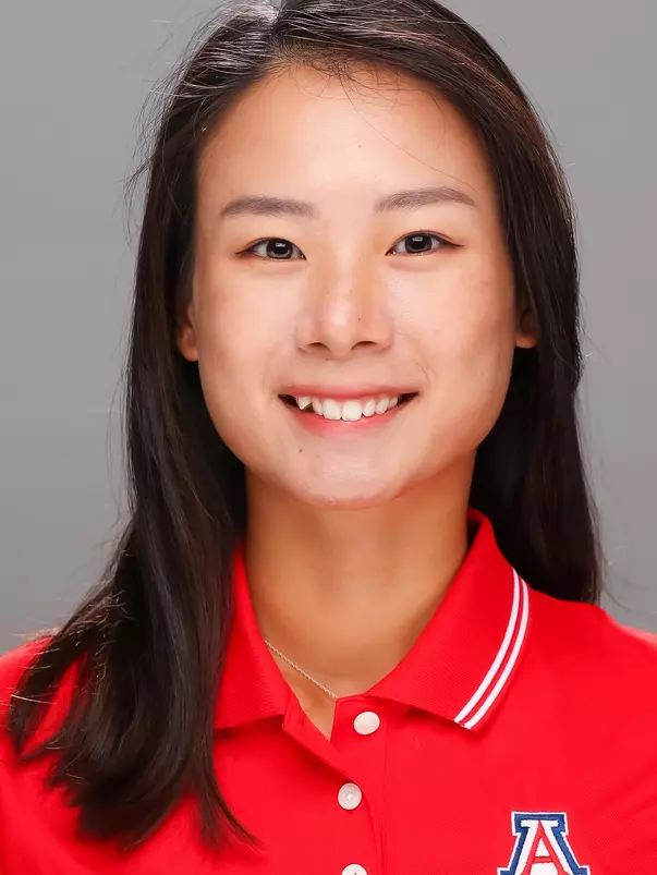 — TUCSON, ARIZ. -- Women’s golf photo day.Sept. 17, 2021. Photo by Mike Christy / Arizona Athletics