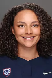Carlie Scupin Headshot