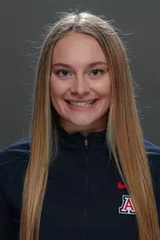 Lara Burhans Headshot