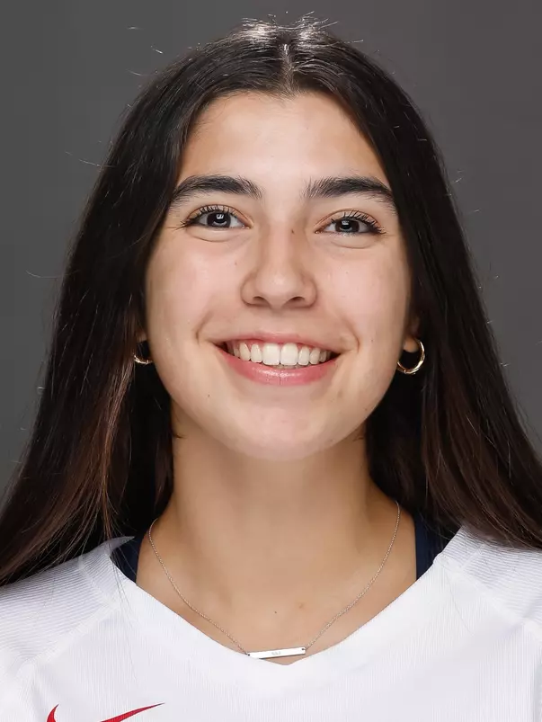 Kenzie Schoenhardt Headshot