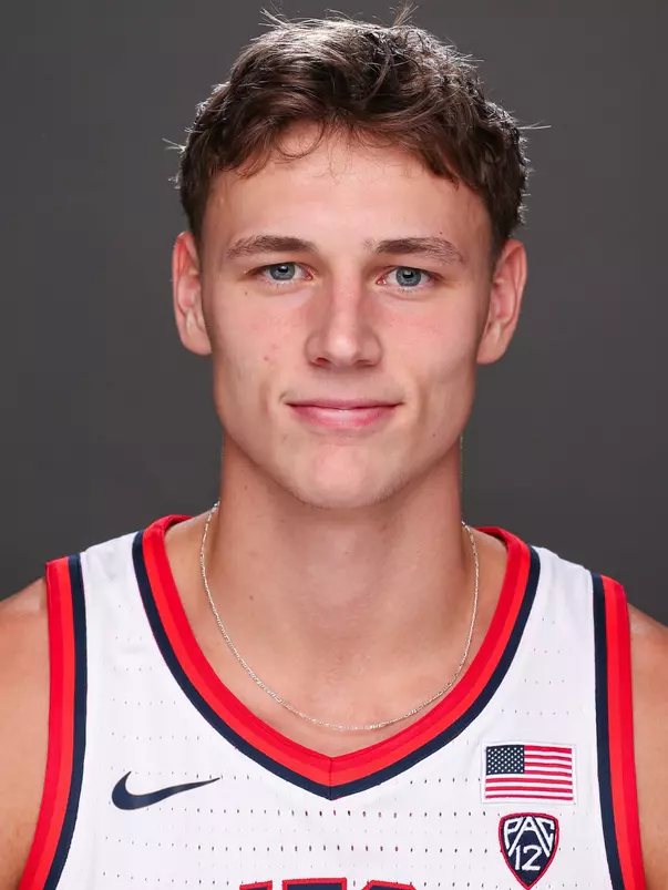 Pelle Larsson (3) -TUCSON, ARIZ. -- Men’s Basketball Headshots 2023-24
Sept. 20, 2023.
Photo by Marison Bilagody / Arizona Athletics