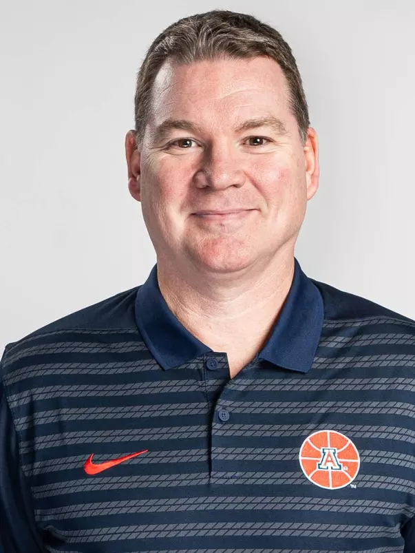 Tommy Lloyd headshot 2024-25
