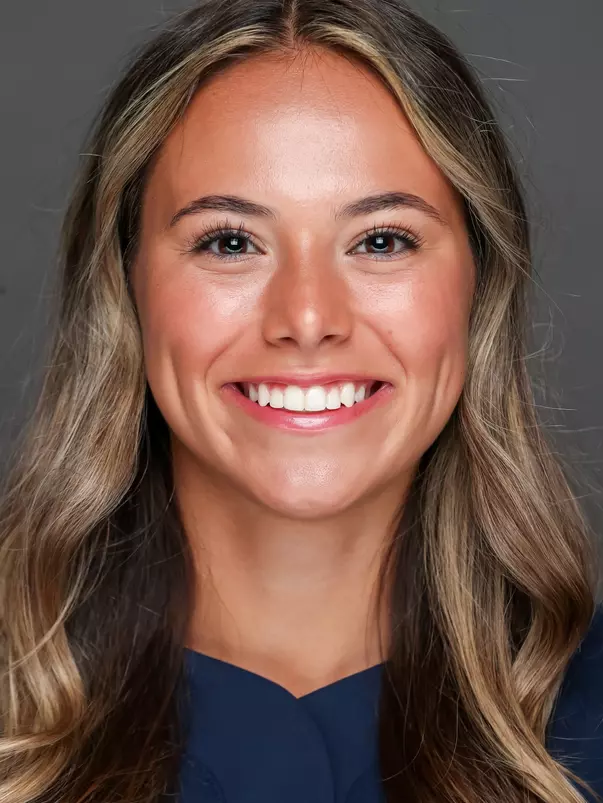 Krista Martinez Headshot