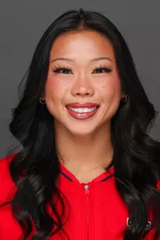 Elena Deets Headshot