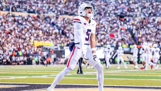 Wildcats Welcome Jayhawks for Homecoming Showdown