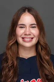 Camila Zepeda Headshot