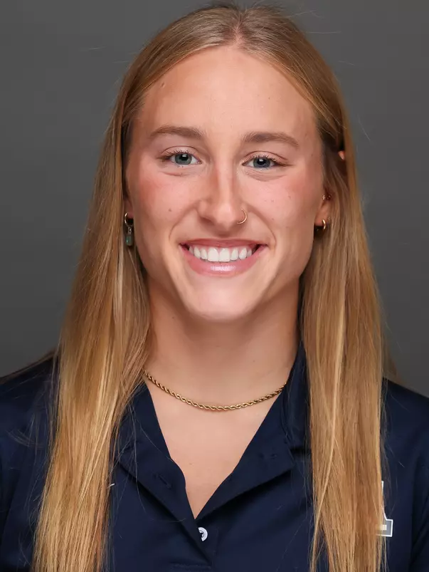 Kelsey Wasikowski — TUCSON, ARIZ. -- Women’s swimming and diving 2025-2026 roster headshots at Photo Studio.
Aug. 28, 2025.
Photo by Madison Farwell / Arizona Athletics