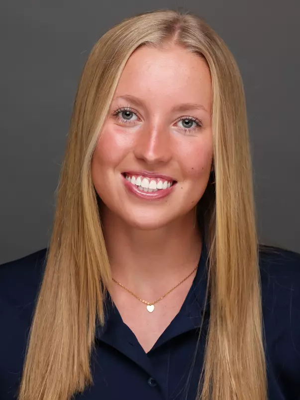 Magdalena Hagsten Skarda — TUCSON, ARIZ. -- Women’s swimming and diving 2025-2026 roster headshots at Photo Studio.
Aug. 28, 2025.
Photo by Madison Farwell / Arizona Athletics