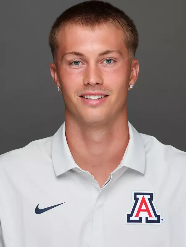 Taylor Luck - TUCSON, ARIZ. —Men’s swimming and diving headshots at McKale Memorial Center
Sept. 4, 2025.
Photo by Rebecca Sasnett / Arizona Athletics