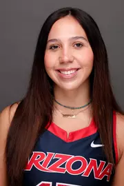 Adriana Nieves Papaleo Headshot
