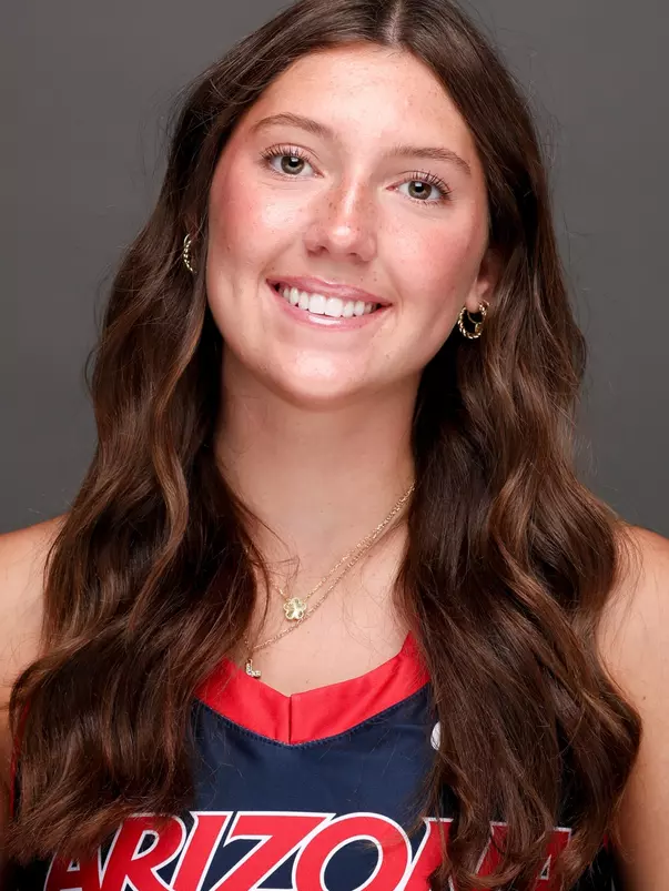 Holly Matchinsky Headshot