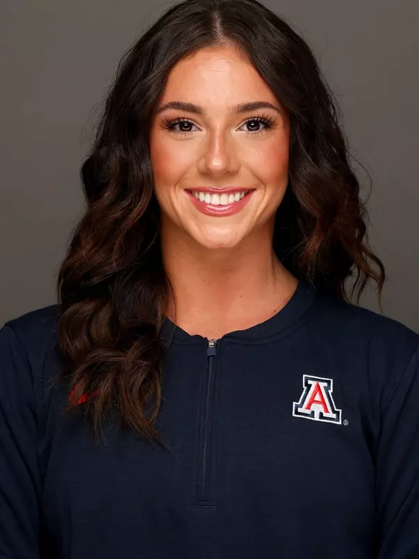 Riley Carman — TUCSON, ARIZ. -- Gymnastics Headshots at Photo Studio.
Sept. 16, 2025.
Photo by Catherine Regan / Arizona Athletics