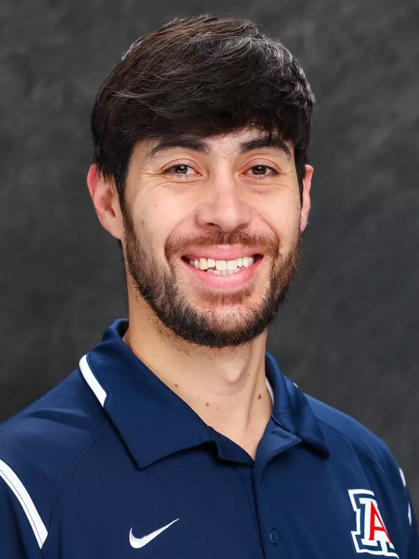 Fernandez Headshot