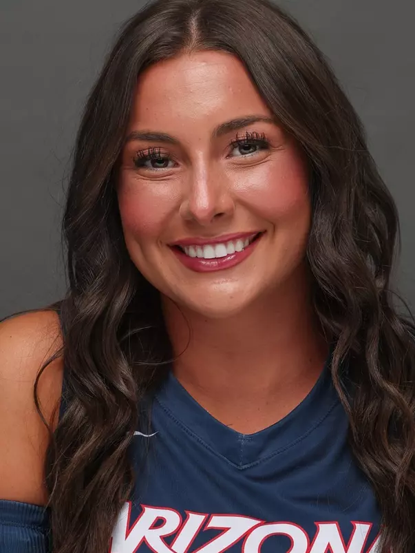 Brookelyn Hatton Headshot