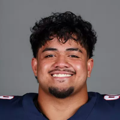 Mays Pese headshot