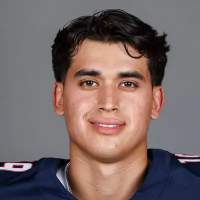 Michael Salgado-Medina headshot