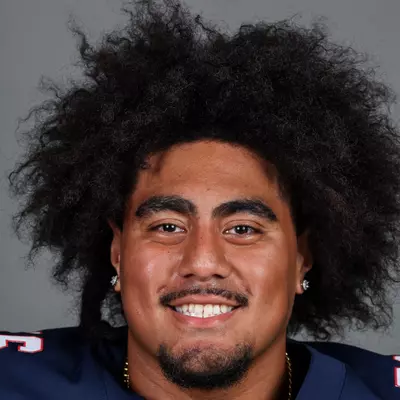 Sione Tohi headshot