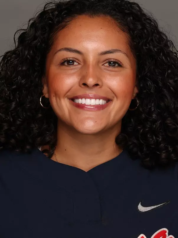 Jaelyn Castillo Headshot