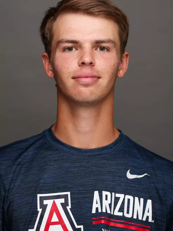 Mattias Headshot