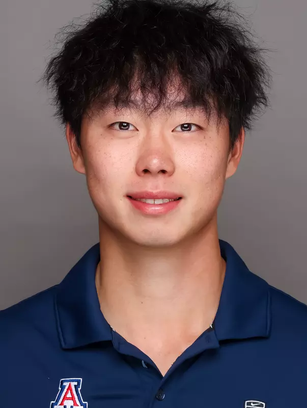 Tianyi Xiong — TUCSON, ARIZ. -- Men’s 2026-2027 roster headshots at Photo Studio.
Sept. 15, 2026.
Photo by Sophia Maisel / Arizona Athletics