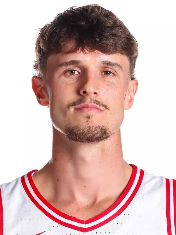 Addison Arnold (22) — TUCSON, ARIZ. -- Men’s basketball photo day at Richard Jefferson Gymnasium.
Sept. 9, 2026.
Photo by Mike Christy / Arizona Athletics