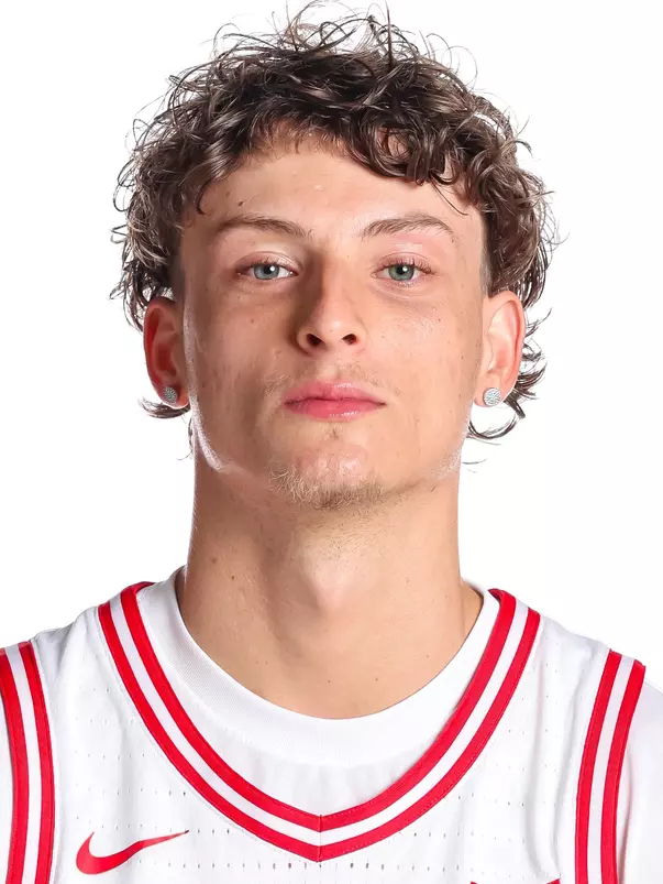 Jackson Cook (11) — TUCSON, ARIZ. -- Men’s basketball photo day at Richard Jefferson Gymnasium.
Sept. 9, 2026.
Photo by Mike Christy / Arizona Athletics