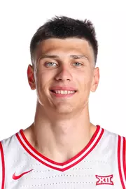 Ivan Kharchenkov (8) — TUCSON, ARIZ. -- Men’s basketball photo day at Richard Jefferson Gymnasium.
Sept. 9, 2026.
Photo by Mike Christy / Arizona Athletics