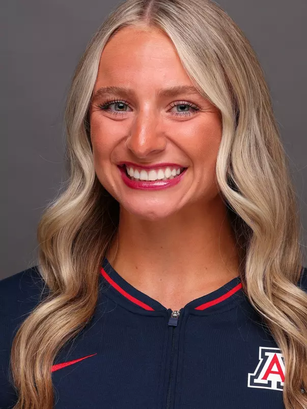 Ainsley Greever Head Shot