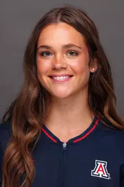 Elle Bragga Head Shot