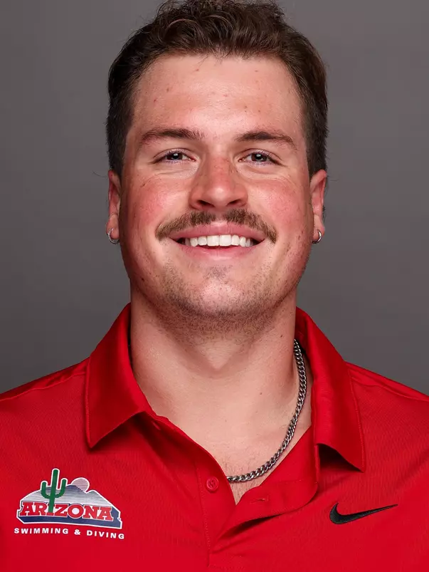 Mitch Oliver — TUCSON, ARIZ. -- Men’s Swimming and Diving Headshots at Photo Studio.
Aug. 28, 2026.
Photo by Marison Bilagody / Arizona Athletics