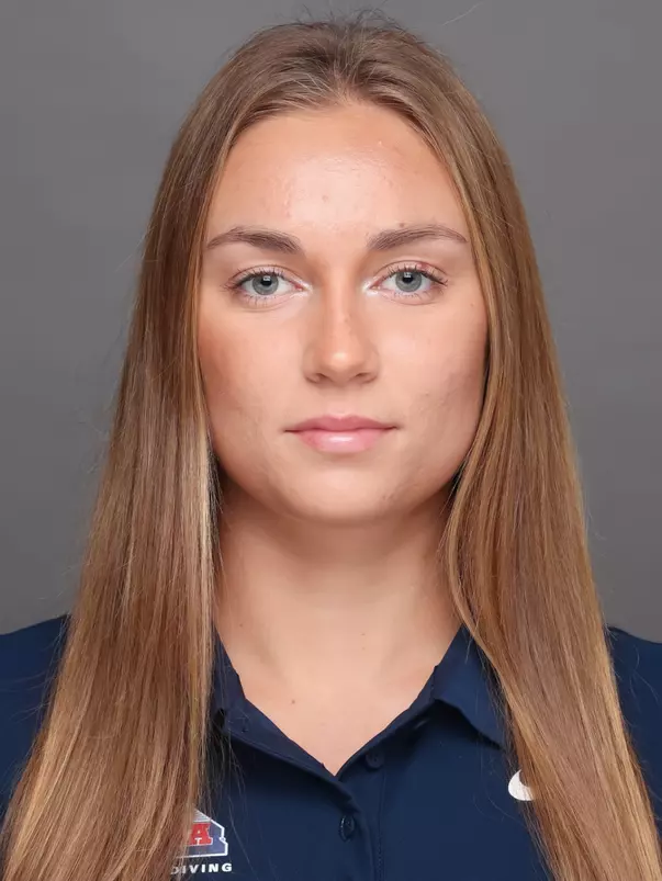 Julia Smurzynska — TUCSON, ARIZ. -- Women’s swimming and diving roster headshots at Photo Studio.
Aug. 29, 2026.
Photo by Mike Christy / Arizona Athletics