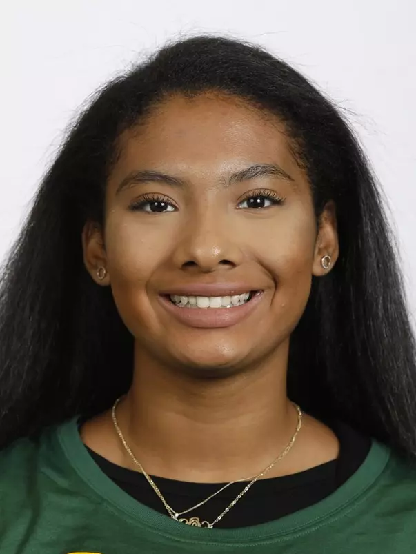 Esther Cuevas headshot 2019-20