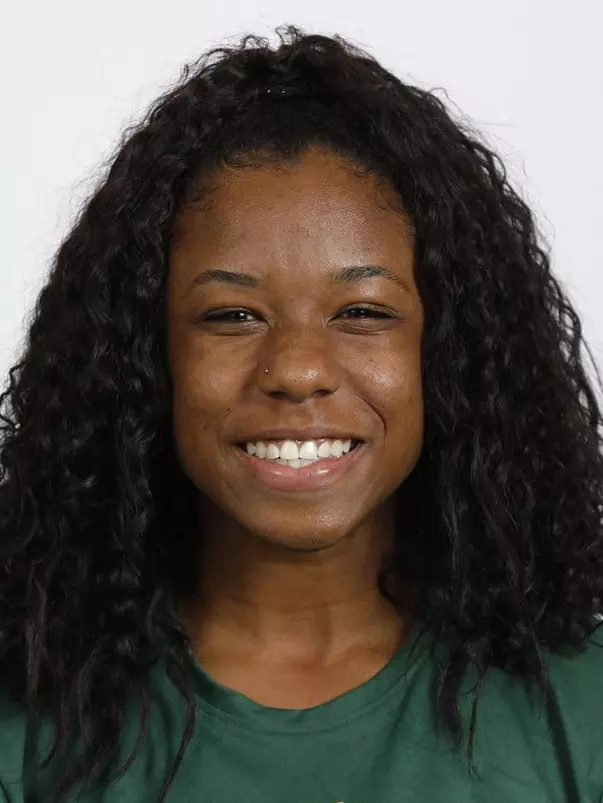 Alayja Reynolds headshot 2019-20