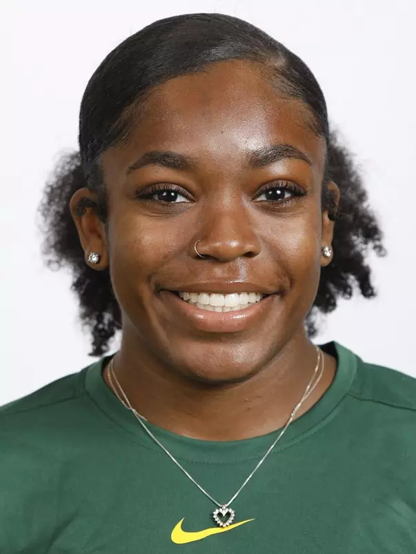 Riley Kennedy headshot 2019-20