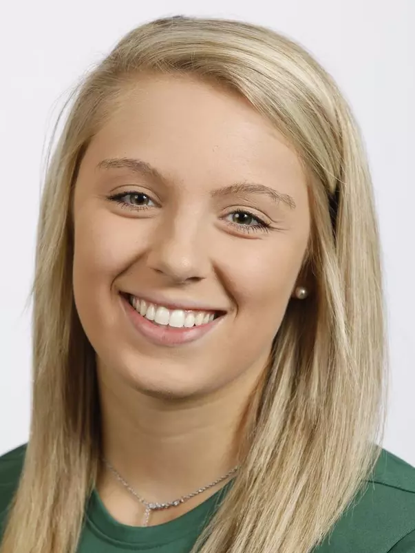 Mikaela Robinson headshot 2019-20