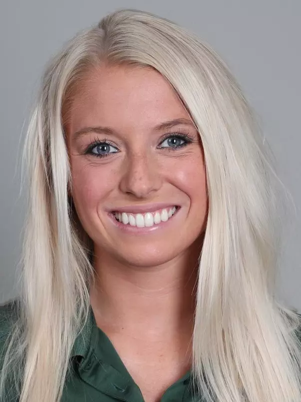 Kaylee Adams headshot 2019