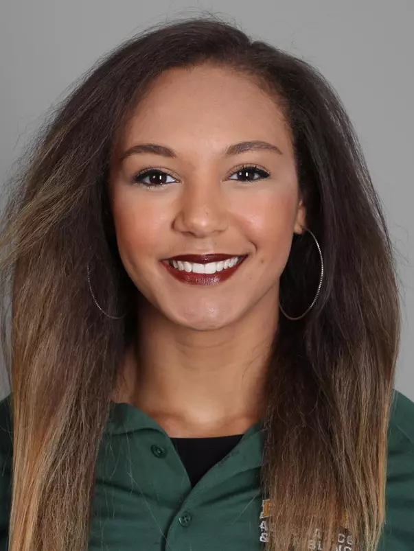 Ceara Gray headshot 2018