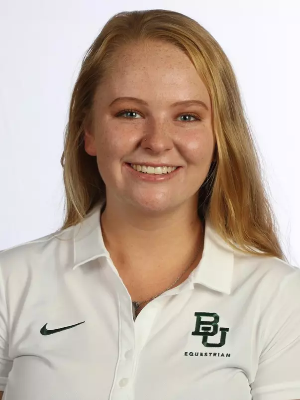 Maggie Cincotta Headshot 20-21